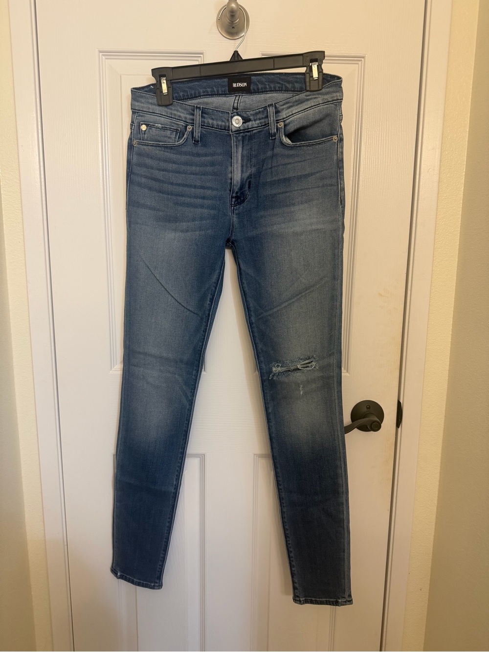 Hudson Jeans Slim High-Rise Jeans in Faded Blue